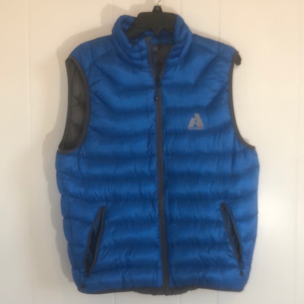 NWOT Eddie Bauer Vest
